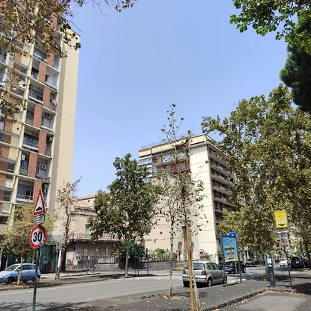Italia House * Catane